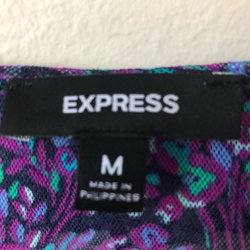 Express Ruffle Sleeveless Top - Picture 3 of 3